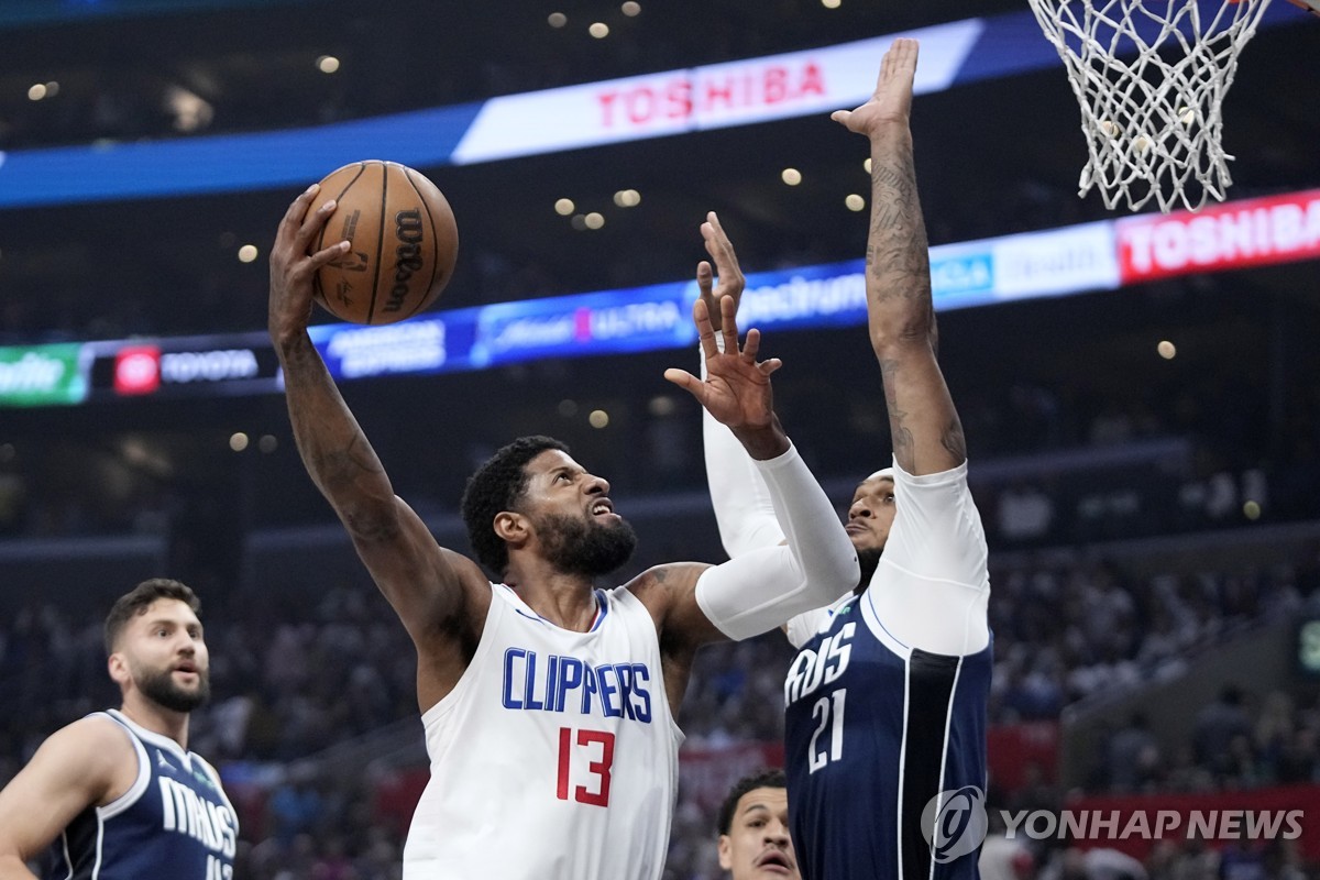 西媒：巴萨可能出售诺坎普VIP包厢以获得1.2亿来注册奥尔莫